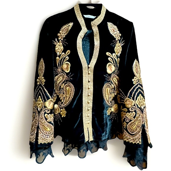 Black Velvet Lace & Gold Embroidered Beaded Sequined Evening Jacket Size Small - Picture 1 of 13